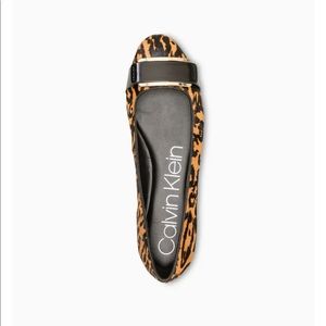 Calvin Klein ONETA LEOPARD HAIRCALF PUMP